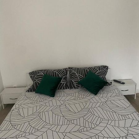 L&M Apartment Тыргу-Муреш Экстерьер фото